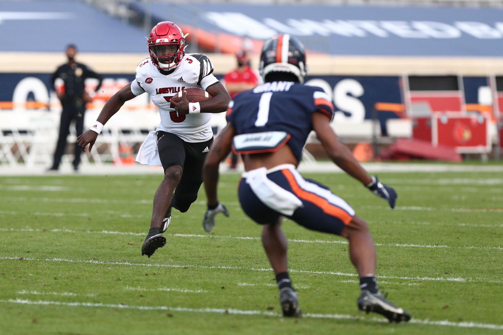 111420-cdp-sports-uvafootball370.JPG